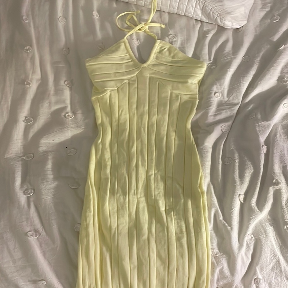 Gorgeous halter summer dress